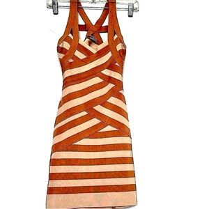 STRETTA Elegant stretchable Tan Striped Dress
